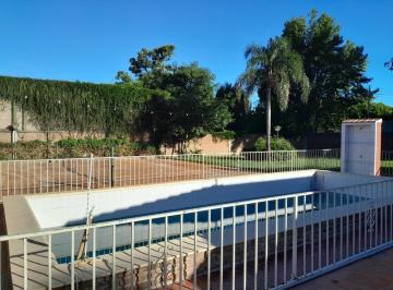 Casa · 100m² · 6 Ambientes · 1 Cochera · Casa Quinta Sauce Viejo 5 Ambientes + Pileta + Cancha de Padle + Jardín + Cochera + Parrilla
