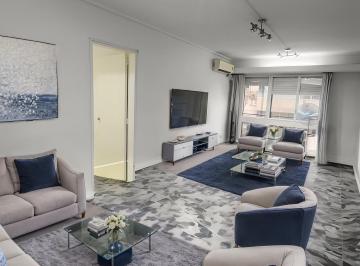 Departamento · 94m² · 4 Ambientes · Venta Departamento 4 Amb, 104 m² - Flores