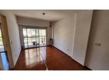 Departamento · 40m² · 4 Ambientes · Jujuy 2700