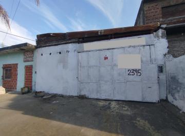 Bodega-Galpón · 213m² · Venta - Oportunidad! Galpón a Reciclar - Av Alvear 2300.