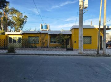 Casa · 186m² · 5 Ambientes · 2 Cocheras · Venta Casa Mas Local a 1 Cuadra de Monseñor P. Cabrera