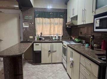 PH de 3 ambientes, Morón · Disponible 3 Amb Sin Expensas