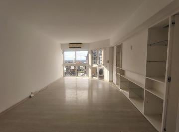 Departamento de 3 ambientes, Rosario · Departamento Reciclado 77 m² con Opción Cochera - 8vo Piso, Luminoso, Doble Ingreso - Centro