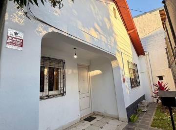 Casa · 80m² · 3 Ambientes · Casa en Alquiler 3 Amb en San Andres con Patio
