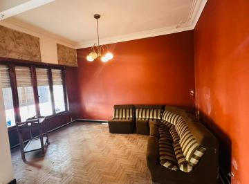 PH · 105m² · 4 Ambientes · 1 Cochera · Casa Tipo PH Barrio Norte C/ Doble Entrada