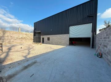 Bodega-Galpón · 600m² · Alquiler Galpon en Luján
