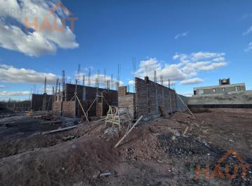 PH · 187m² · 2 Dormitorios · 1 Cochera · Venta de Duplex en Pozo Dos Dorm.
