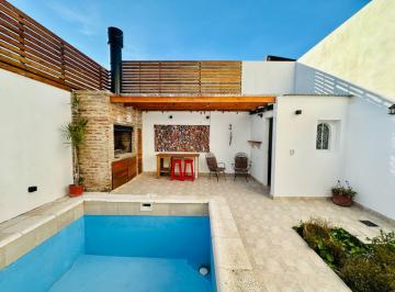 PH · 104m² · 5 Ambientes · Alquiler Casa con Pileta