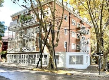 Departamento · 70m² · 3 Ambientes · 1 Cochera · Departamento Muy Luminoso con Cochera Fija Cubierta