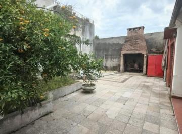 Casa · 1m² · 2 Dormitorios · Interno a Pasos de General Paz