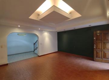 Casa de 5 ambientes, Villa Devoto · Alquiler Casa en Villa Devoto