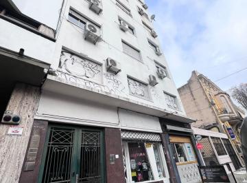 Departamento · 72m² · 4 Ambientes · Departamento en Venta de 2 Dorm. en 12 E/ 49 y 50 Al 800