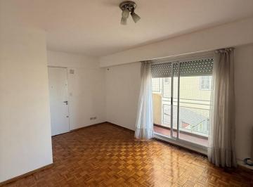 Departamento · 44m² · 2 Ambientes · Venta Departamento 2 Ambientes con Dos Balcones en Balvanera! Cochera Opcional.