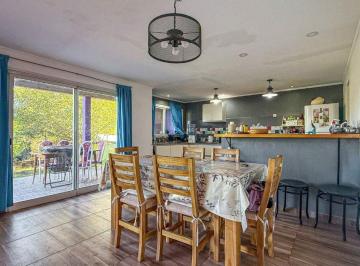 Casa · 196m² · 5 Ambientes · 1 Cochera · Venta Casa 5 Ambientes en Pl San Carlos 4c del Mar