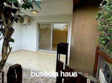 Departamento · 39m² · 2 Ambientes · 1 Cochera · Departamento Dos Ambientes Planta Baja con Jardín en Sendero