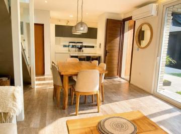 Living - comedor · Casa en Venta en La Plata