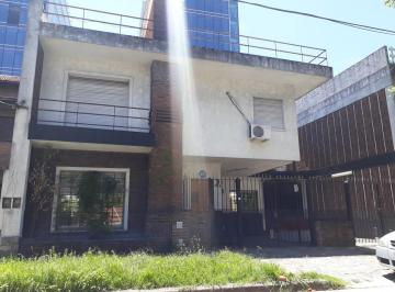 Casa · 195m² · 5 Ambientes · 3 Cocheras · Exc Ubic C/ Inmej Accesos 2 Pl 3/4 Dor Play Ptio Gge