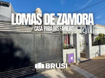 Casa · 150m² · 4 Ambientes · 1 Cochera · Casa en Venta en Lomas de Zamora - Dos Familias