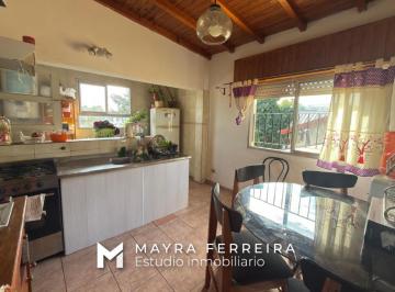 Casa · 247m² · 8 Ambientes · Venta en Bloque, Vivienda Multifamiliar - Temperley