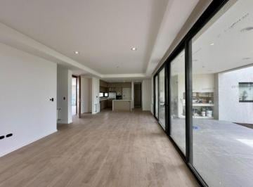 Casa · 245m² · 6 Ambientes · 2 Cocheras · Vida Club de Campo, Casa 3 Dorm., Funes
