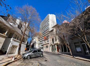 Departamento · 108m² · 4 Ambientes · 1 Cochera · Departamento en Venta, Centro, Rosario, 3 Dormis, Radiadores y Amenities!