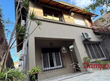 PH · 80m² · 3 Ambientes · PH en S. Isi. - Vias/rolon