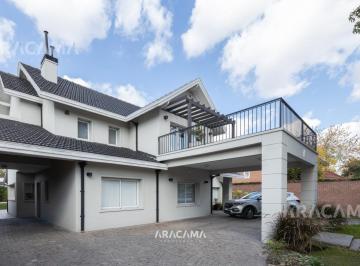Casa · 450m² · 7 Ambientes · 1 Cochera · Casa en Venta con 6 Dorm. en Monte Grande
