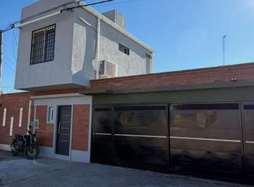 Departamento de 2 ambientes, Resistencia · Duplex con Cochera en Alquiler!
