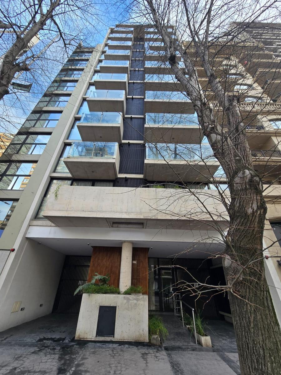 Departamento 2 Ambientes Reciclado con Patio – Av. Colón 3051