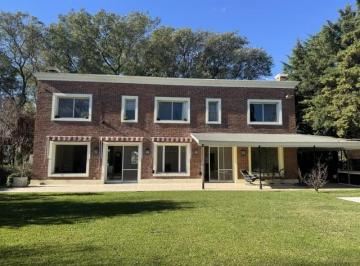 Casa · 254m² · 6 Ambientes · Conquipropiedades - Venta - Casa en Laguna del Sol