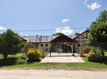 Casa · 238m² · 6 Ambientes · Venta Casa 5 Ambientes Sierra de Los Padres