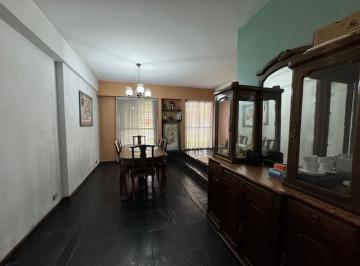 Casa · 51m² · 3 Ambientes · 1 Cochera · Casa 3 Ambientes con Quincho Lugano Ap Cred!