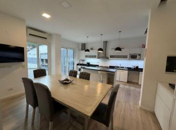Casa de 6 ambientes, Vicente López · Florida m Casa 2 Plantas 4 Dor/pileta /parrila a Nuevo U$s 399.000