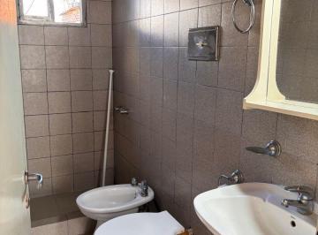 Departamento de 2 ambientes, Tres de Febrero · Departamento de 36 m² con 1 Dormitorio en Alquiler en Caseros