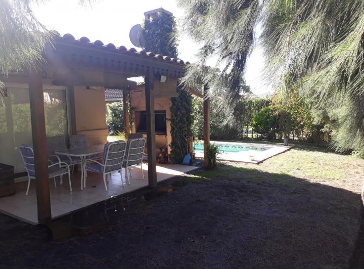 Casa · 70m² · 3 Ambientes · 3 Cocheras