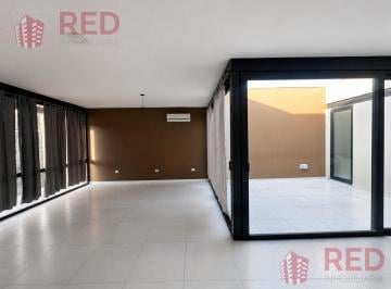 Casa · 200m² · 3 Ambientes · Alquila Casa 2 Dorm. - Cipolletti