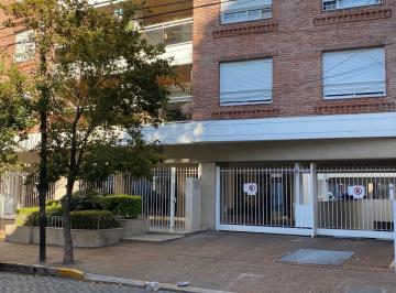 Garage · 1 Cochera · Cochera - Olivos - Vias/maipu