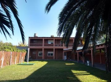 Casa · 190m² · 4 Ambientes · 1 Cochera · Casa de 4 Ambientes en Venta en Punta Lara