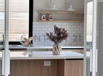Casa · 226m² · 7 Ambientes · 2 Cocheras · Casa en Venta a Estrenar en Barrio Mendoza Norte Country Club