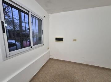 PH · 45m² · 2 Ambientes · PH en Alquiler de 1 Dormitorio, Ringuelet