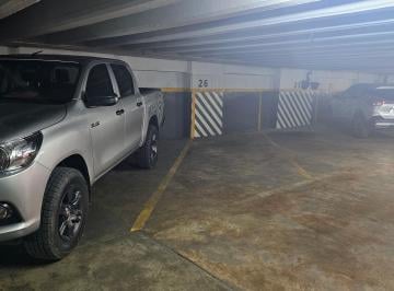 Espacio igual al de la 4x4 · Cochera Fija - Rampa - Seguridad