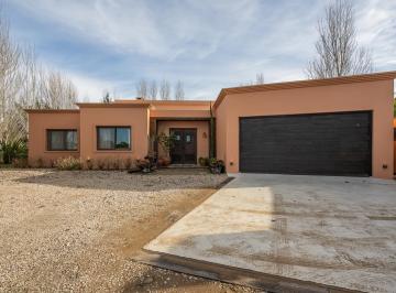 Casa · 300m² · 5 Ambientes · 2 Cocheras · Casa en Venta Golf I Costa Esmeralda