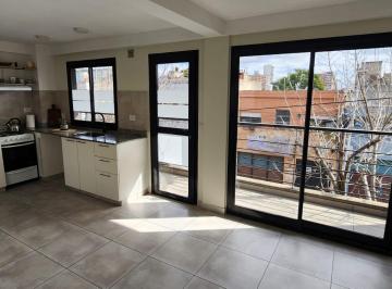 Departamento de 1 ambiente, Avellaneda · Luminoso Monoambiente en Sarandi Al Frente con Balcon Corrido