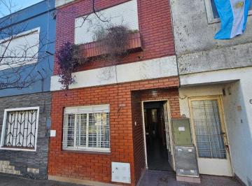 Departamento de 2 ambientes, Lomas de Zamora · ¡Departamento T/casa Al Frente C/entrada Independiente!