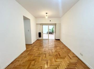 Departamento · 42m² · 2 Ambientes · Venta 2 Ambientes con Gran Patio Flores