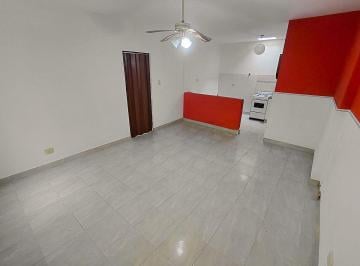 PH · 50m² · 3 Ambientes · Alquiler PH 3 Ambientes en Caseros - Sin Expensas