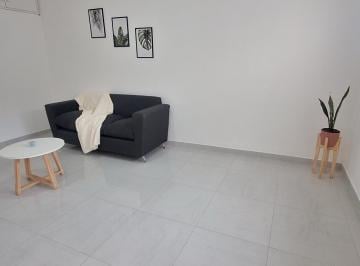 Casa · 140m² · 3 Ambientes · 1 Cochera · Casa - Parque Luro