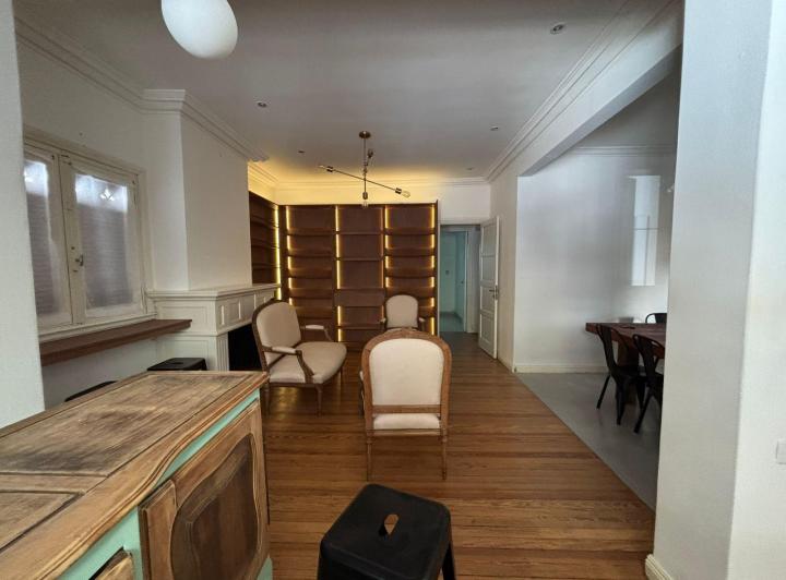 Casa · 147m² · 3 Ambientes · 1 Cochera