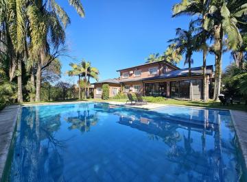 Casa · 450m² · 10 Ambientes · 4 Cocheras · Casa en Country Las Yungas, Yerba Buena