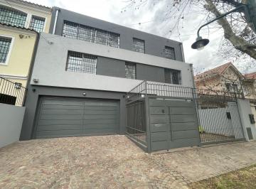 Casa de 5 ambientes, San Isidro · Casa en Alquiler en Acassuso